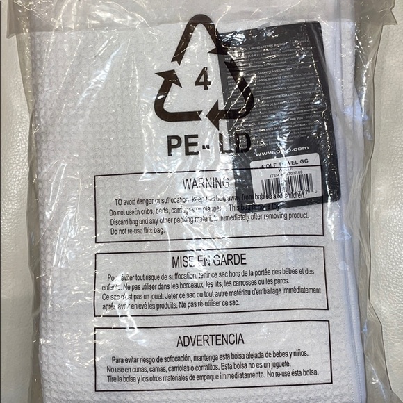 Ogio Golf Towel White New - Picture 2 of 3